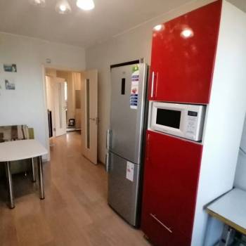Продается 1-комнатная квартира, 42,5 м²