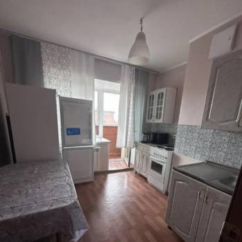 Сдается 1-комнатная квартира, 35 м²