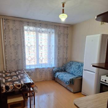 Сдается 1-комнатная квартира, 42 м²