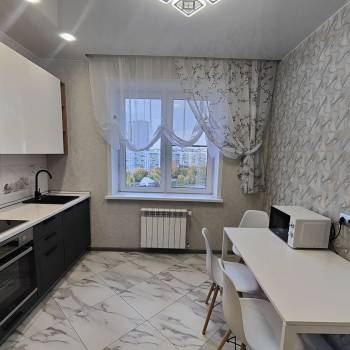 Сдается 1-комнатная квартира, 43 м²