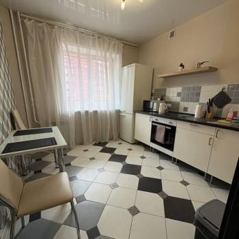 Сдается 1-комнатная квартира, 41 м²