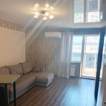 Сдается 1-комнатная квартира, 40 м²