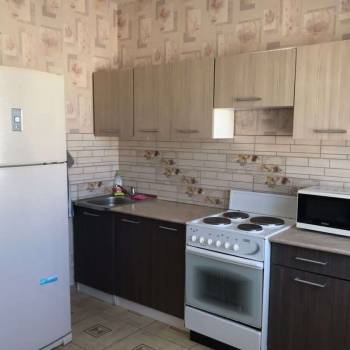 Сдается 1-комнатная квартира, 37 м²