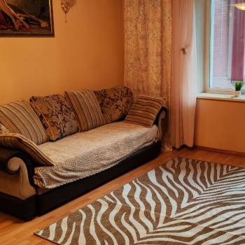 Сдается 1-комнатная квартира, 42 м²