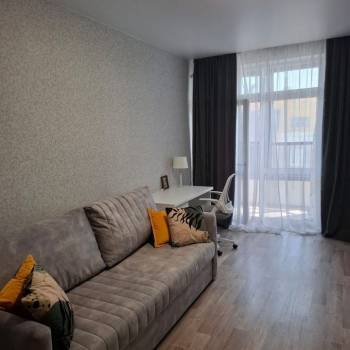 Сдается 1-комнатная квартира, 42 м²