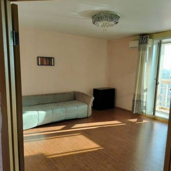 Сдается 2-х комнатная квартира, 83 м²