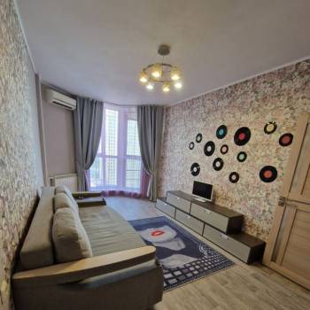 Сдается 1-комнатная квартира, 41,5 м²