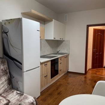 Сдается 2-х комнатная квартира, 63 м²