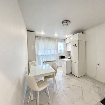 Сдается 1-комнатная квартира, 47 м²