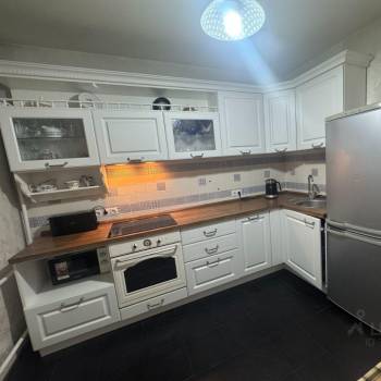 Продается Многокомнатная квартира, 77,3 м²