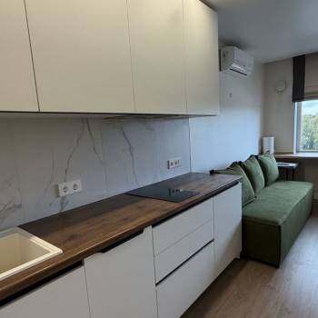 Сдается 1-комнатная квартира, 42 м²