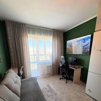 Сдается 1-комнатная квартира, 42 м²