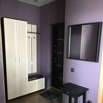 Сдается 1-комнатная квартира, 49 м²
