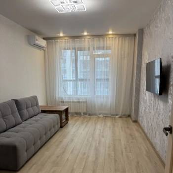 Сдается 1-комнатная квартира, 39 м²
