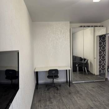 Сдается 1-комнатная квартира, 43,7 м²