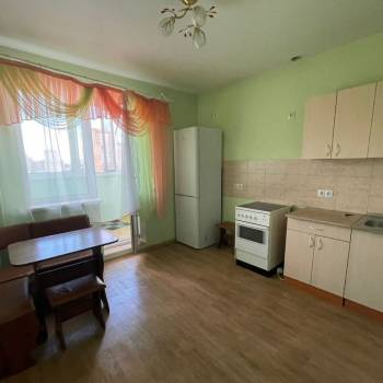 Сдается 1-комнатная квартира, 38 м²