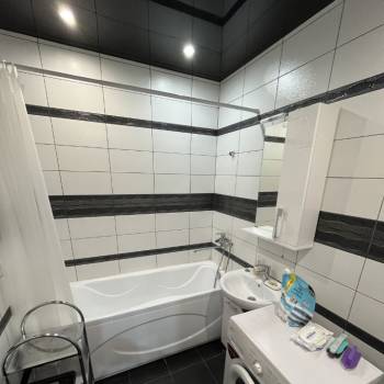 Сдается 1-комнатная квартира, 42 м²
