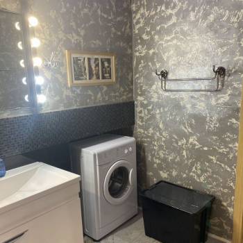 Сдается 1-комнатная квартира, 49 м²
