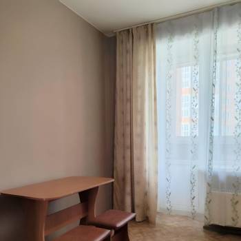 Сдается 1-комнатная квартира, 41 м²