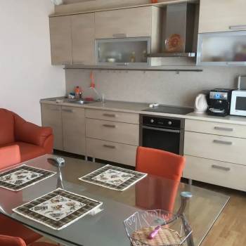 Сдается 1-комнатная квартира, 51 м²