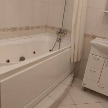 Сдается 1-комнатная квартира, 41 м²