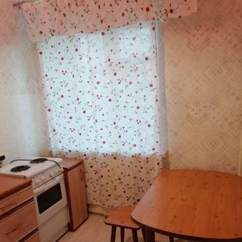 Сдается 1-комнатная квартира, 38 м²
