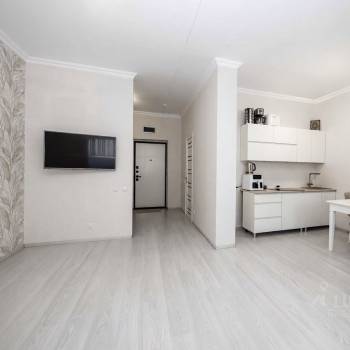 Продается 1-комнатная квартира, 41 м²