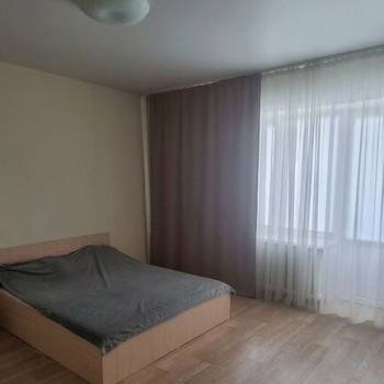 Сдается 1-комнатная квартира, 48 м²