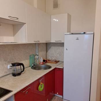 Сдается 1-комнатная квартира, 37 м²