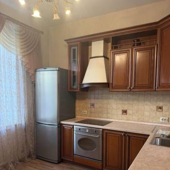 Сдается 2-х комнатная квартира, 64 м²