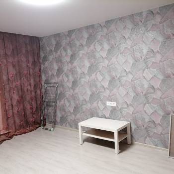 Продается 1-комнатная квартира, 42 м²