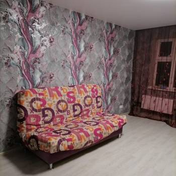 Продается 1-комнатная квартира, 42 м²