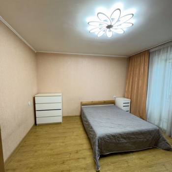 Продается 1-комнатная квартира, 41 м²