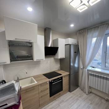 Сдается 1-комнатная квартира, 42 м²