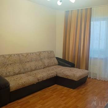 Сдается 1-комнатная квартира, 38 м²