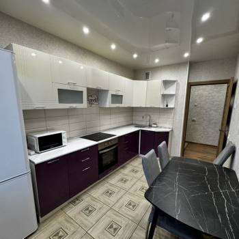 Сдается 2-х комнатная квартира, 60 м²
