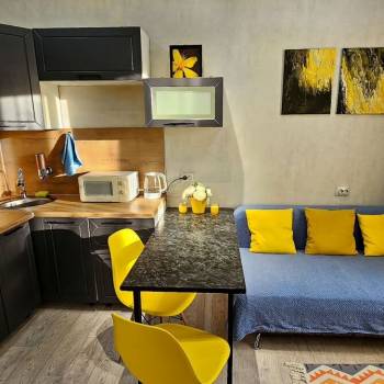 Продается 1-комнатная квартира, 40 м²