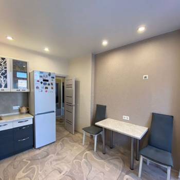 Продается 1-комнатная квартира, 45 м²