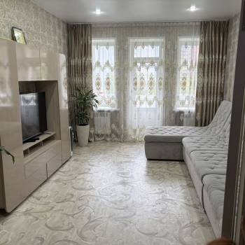 Сдается Многокомнатная квартира, 77 м²