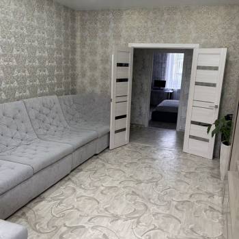 Сдается Многокомнатная квартира, 77 м²
