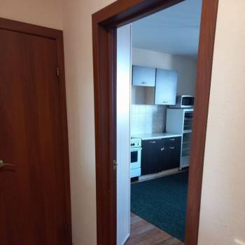 Продается 1-комнатная квартира, 42 м²