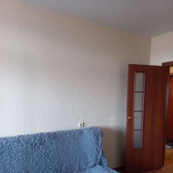 Продается 1-комнатная квартира, 42 м²
