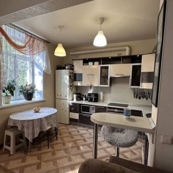 Продается Многокомнатная квартира, 86,3 м²