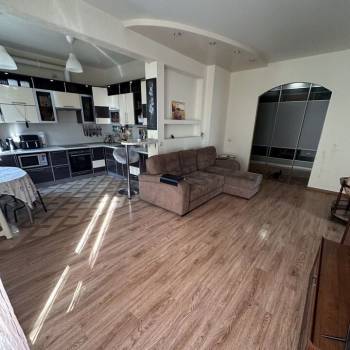 Продается Многокомнатная квартира, 86,3 м²