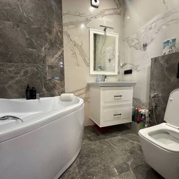 Сдается 2-х комнатная квартира, 84 м²