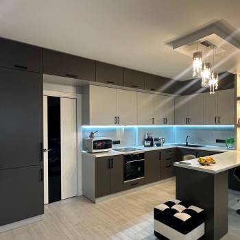 Сдается 2-х комнатная квартира, 84 м²