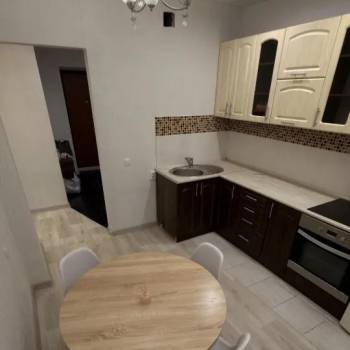Сдается 2-х комнатная квартира, 60 м²