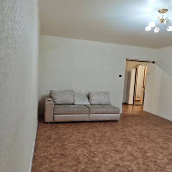 Сдается 2-х комнатная квартира, 76 м²