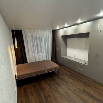 Сдается 1-комнатная квартира, 37 м²