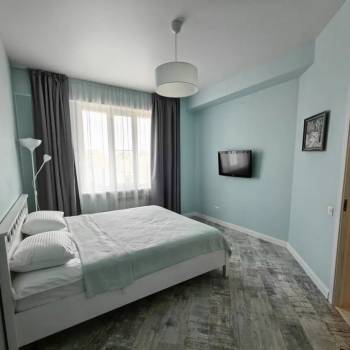 Сдается 2-х комнатная квартира, 82 м²